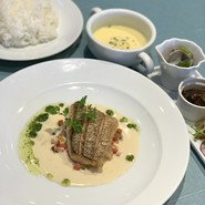 Bistro　cafe　eS