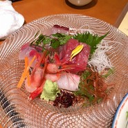 天びん屋　本店