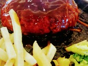 デミグラスソースハンバーグ