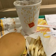 マクドナルド 新梅田店