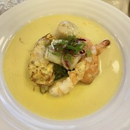 レストラン　フュメドゥコスモ