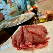 焼肉のあじまる 本店
