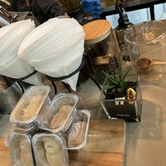 SHIMATONERIKO 路地裏 COFFEE ROASTER