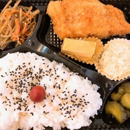 タラフライ弁当