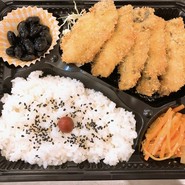カキフライ弁当