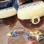 カフェ　レンベーク　（直輸入ベルギービール専門店）