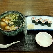 カキそばと鉄火巻き