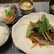 日替り御膳　〜牛ももステーキ〜(๑･̑◡･̑๑)
