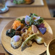 色鮮やかでひとつひとつ美しく美味しかったです。