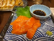 サーモン刺身