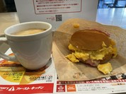 ふわとろたまごサンド（モーニング）、コーヒー