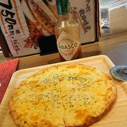 5種のチーズピザ