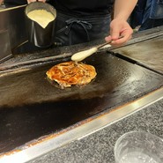 マスタードとソースをつけるか決められます