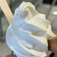 杏仁ソフトクリーム450円！