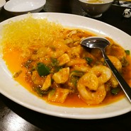 香辣蝦仁（エビの香辣ソース和え）