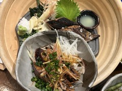 藁と瓶　赤星カツヲ