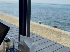 海側の席。予約しました。