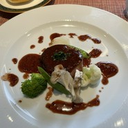 トラント・トロワ