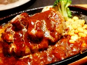 ビーフシチューハンバーグ。肉料理、ステーキ、鉄板焼き！