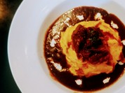 デミグラオムライス真上から。カフェ洋食