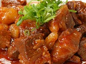 テイクアウトメニュー　牛すじ煮込み　1000円