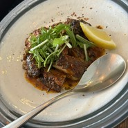  Madre ハーブとスパイス料理のワイン食堂