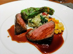 牛肉、赤ワインソース