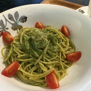 エビとトマトのジェノベーゼ