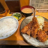 シーフードミックス定食B（ホタテ、マグロカツ、アジフライ）