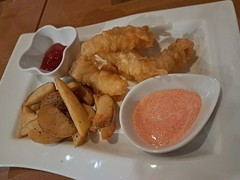 チーズ ＆ ワイン　みんなのイタリアン　大濠公園駅店