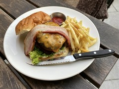 GARDEN HOUSE KAMAKURA（ガーデンハウスカマクラ）