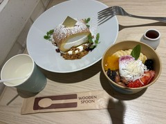 オリジナルアサイーボウルSサイズでもトッピングが沢山！満足感あります