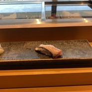 鮨広島　あじろや　本店