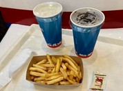 スヌーピー・バックロット・カフェ