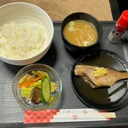 赤魚の煮付け定食