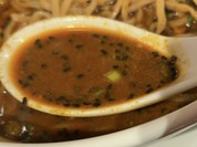 黒胡麻たっぷりの担々スープ！