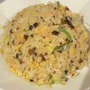 こちらが半チャーハン！