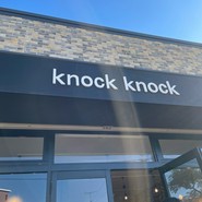 knock knock（ノック ノック）