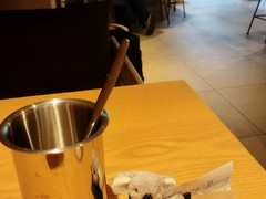 メルボルンスタイルということでコアラがお手伝いしているのだと思われます