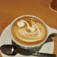 見ようによっては…白鳥とか植物の芽、とか…