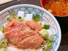 吟醸マグロ金山