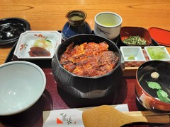 ひつまぶし名古屋備長 金シャチ横丁店