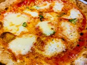 ピザ&グリル カマローネ