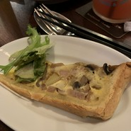 カフェ　レンベーク　（直輸入ベルギービール専門店）