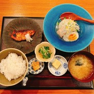 日本橋　逢坂