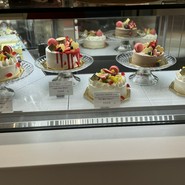 深夜遅く迄空いて居るケーキやさん！記念日、プレゼントに最適