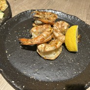 地鶏と餃子の創作居酒屋　コモンダイニング　四条烏丸