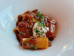 サラベス　東京