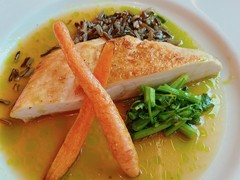 サラベス　東京