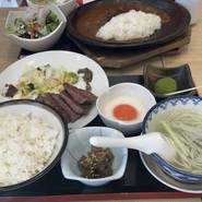 牛たん炭焼利久　中央通り店